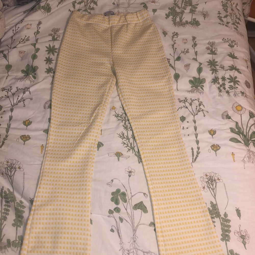Yellow Gingham Urban Outfitters Pants!💛